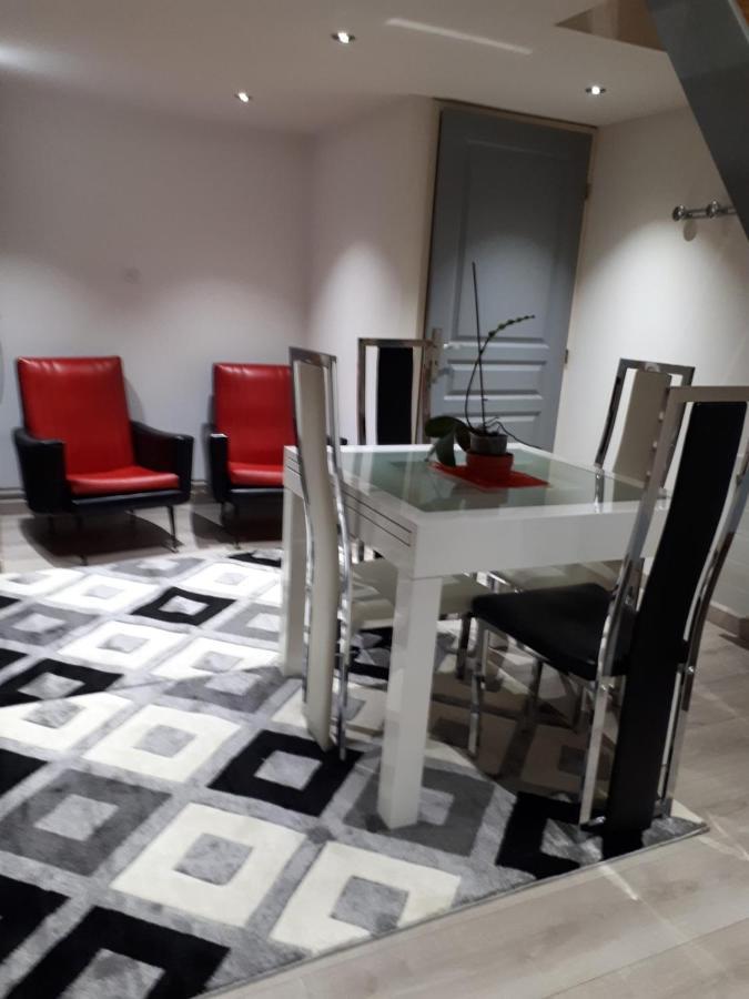Au Paradis Des Crins Studio Rez De Chaussee Avec Jardin Et Un Autre Studio En Duplex Avec Terrasse Lejlighed Templeuve-en-Pevele Eksteriør billede